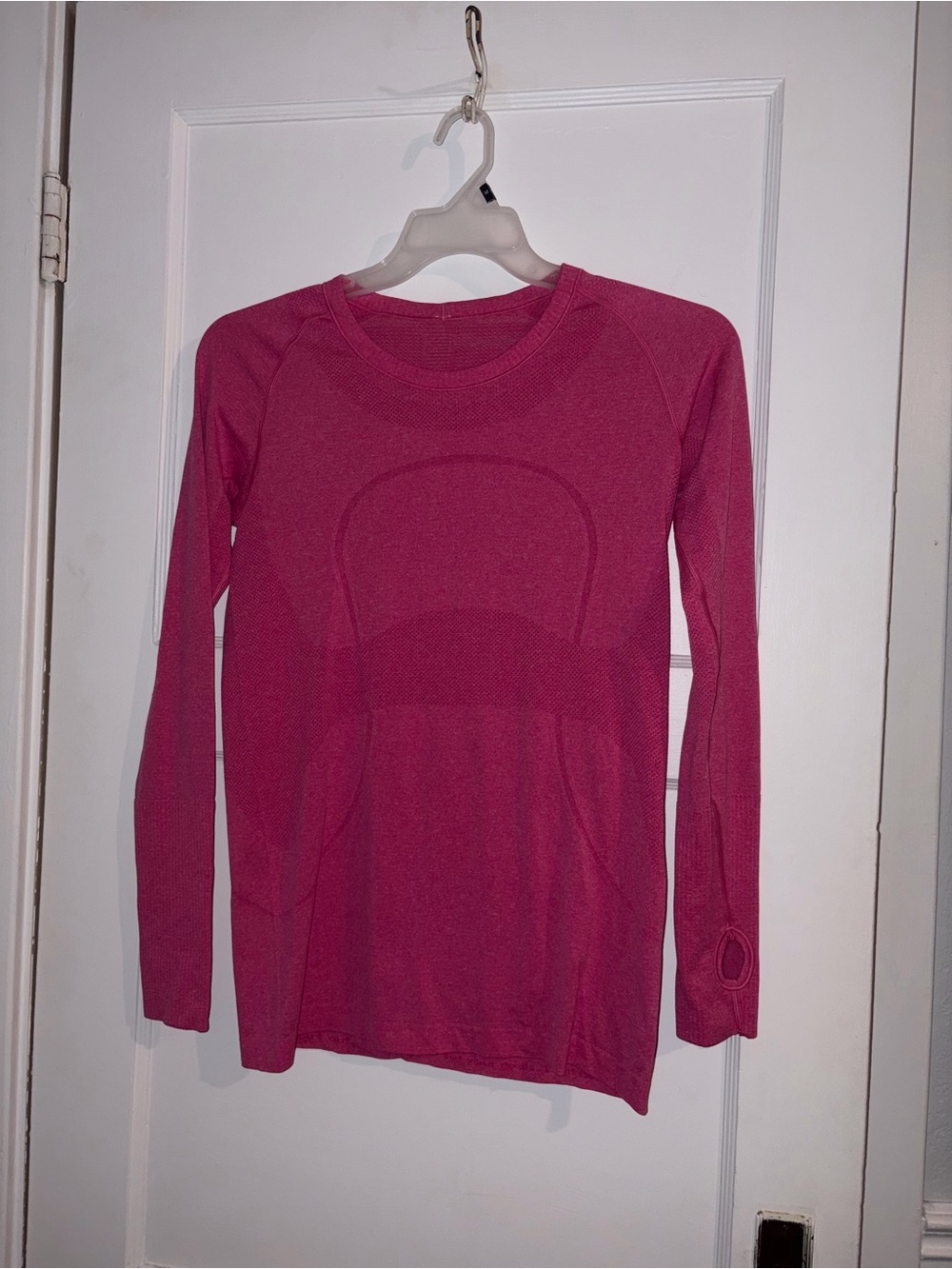 Lululemon swiftly long sleeve size 10